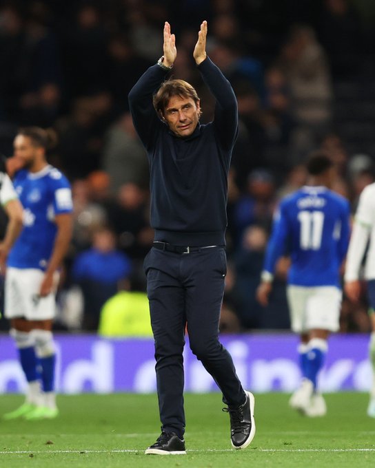 Conte, manager of Tottenham, will have his gallbladder removed