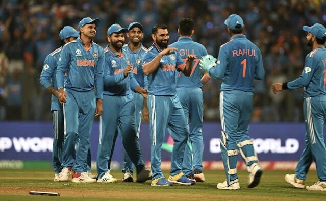 India’s Dominant Victory: First Team to Secure Semifinal Spot with a 302-Run Thrashing of Sri Lanka