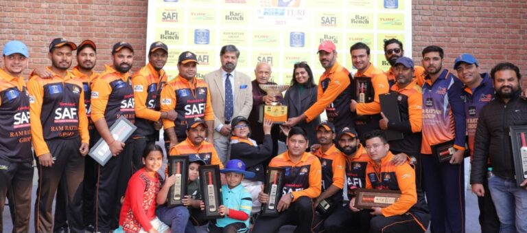 Lall & Sethi lifts title of SILF, Plate Division 